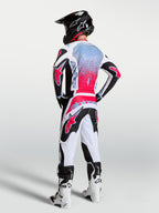 Alpinestars Fluid Drag Hose, Motocross-Hose für Herren, Weiß und Schwarz mit roten Akzenten, Rückansicht am Model.