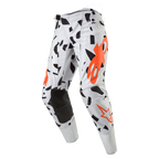 Alpinestars 2024 Techstar Rantera Hose, Motocross-Hose, Haze Gray Camo, Hellgrau mit schwarzen abstrakten Formen und orangefarbenen Logos, verstärkte schwarze Kniepartien, professionelle Offroad-Rennausrüstung