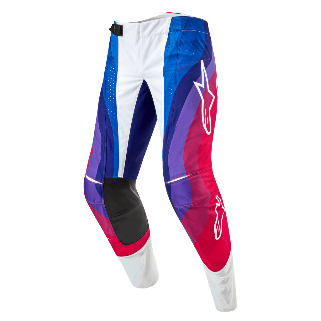 Alpinestars 2024 Techstar Pneuma Hose, Motocross-Hose, Blu Mars Rot Weiß, mit dynamischem Wellenmuster in Blau-, Violett- und Rottönen, weißen Alpinestars-Logos und strapazierfähigen schwarzen Knie-Innenpaneelen