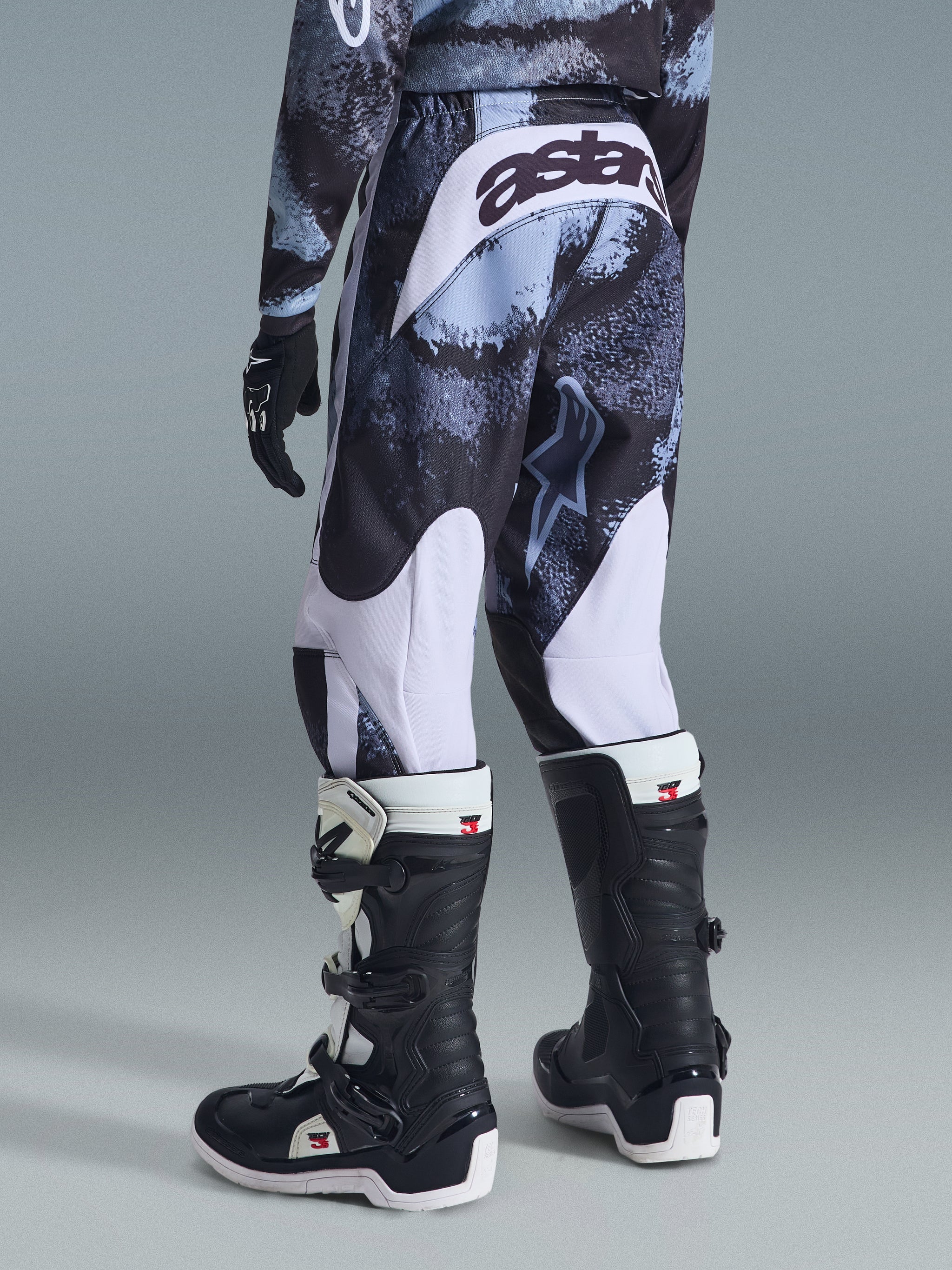 2026 Youth Fluid Lahnd Hose