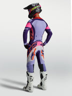 Alpinestars Supertech Dyna Trikot, Motocross-Renntrikot, Rückansicht, Lila und Pink, belüftetes Stretch-Mesh.
