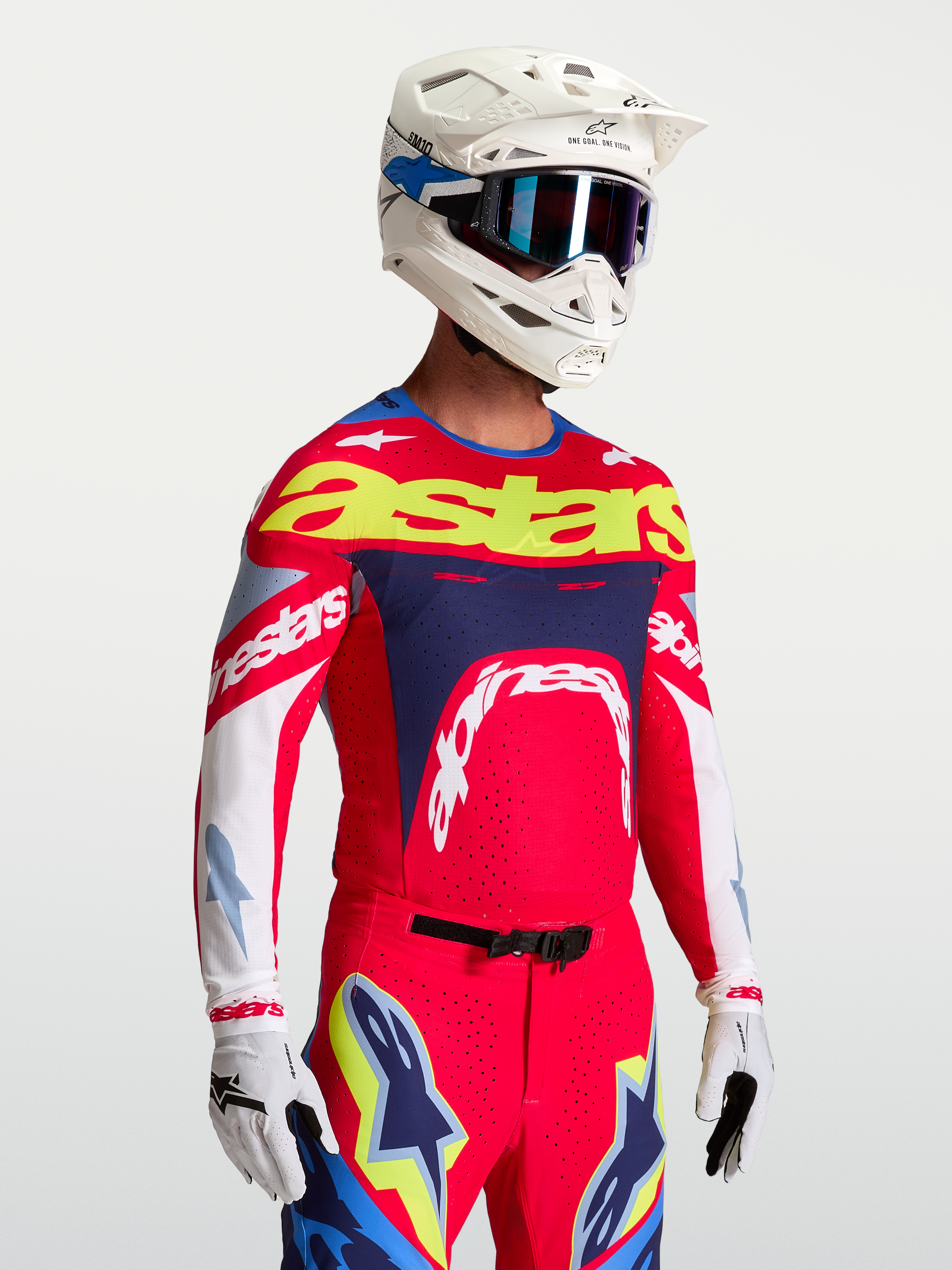 Alpinestars Supertech Dyna Trikot, Motocross-Oberteil für Herren, Rot und Navy-Blau mit belüfteten Stretch-Mesh-Einsätzen.