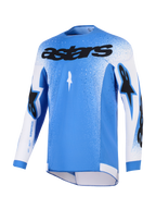 Alpinestars 2026 Supertech Scenz Trikot, Motocross-Trikot, UCLA Blau und Weiß, mit schwarzem Astars-Brustlogo, gesprenkeltes Design mit Farbverlauf an Schultern und Ärmeln, leichtes Stretch-Mesh, athletische Rennpassform für den Offroad-Rennsport