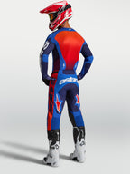 Alpinestars Racer Hunt Trikot, Herren-Motocross-Ausrüstung, Blau und Rot, feuchtigkeitsableitendes Polygewebe, Rückansicht.