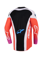 Alpinestars 2026 Techstar Knif Trikot, Motocross-Trikot, Schwarz und Fluo-Orange, Rückansicht mit verlängertem Rückenteil, weiße Seiteneinsätze, blaues Astar-Logo am unteren Rücken, langärmlig, Hochleistungs-Rennausrüstung