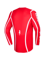 Alpinestars 2026 Fluid Apex Trikot, Rot und Weiß, Rückansicht des langärmeligen Motocross-Trikots mit weißen geschwungenen Akzentlinien, Stern-Logo unten und weißem Alpinestars-Schriftzug auf den Ärmeln, konzipiert für den Offroad-Rennsport