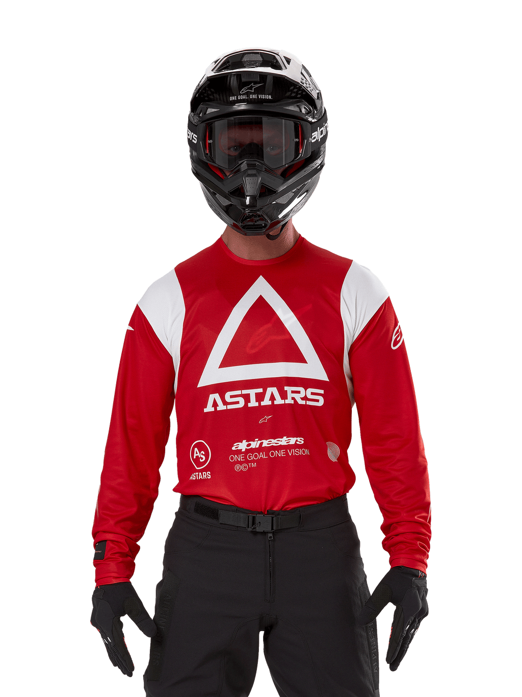 Motocross-Fahrer im Alpinestars Techdura Jersey, Hellrot mit weißen Grafiken, großes weißes Dreieck und ASTARS-Logo auf der Brust, kombiniert mit schwarzem Helm, schwarzer Brille und schwarzer Rennausrüstung, abgestimmtes Outfit für Enduro- und Offroad-Rennen