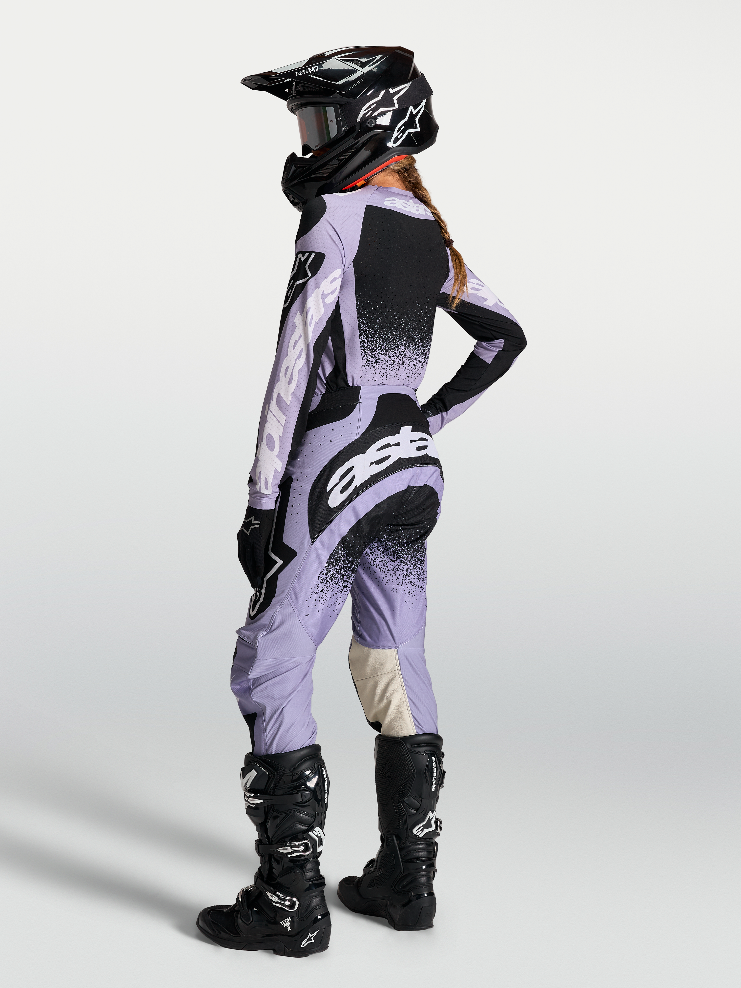 Alpinestars Stella Techstar Swan Trikot AND Stella Techstar Swan Gear Set, Damen-Motocross-Ausrüstung, Hellviolett und Schwarz.