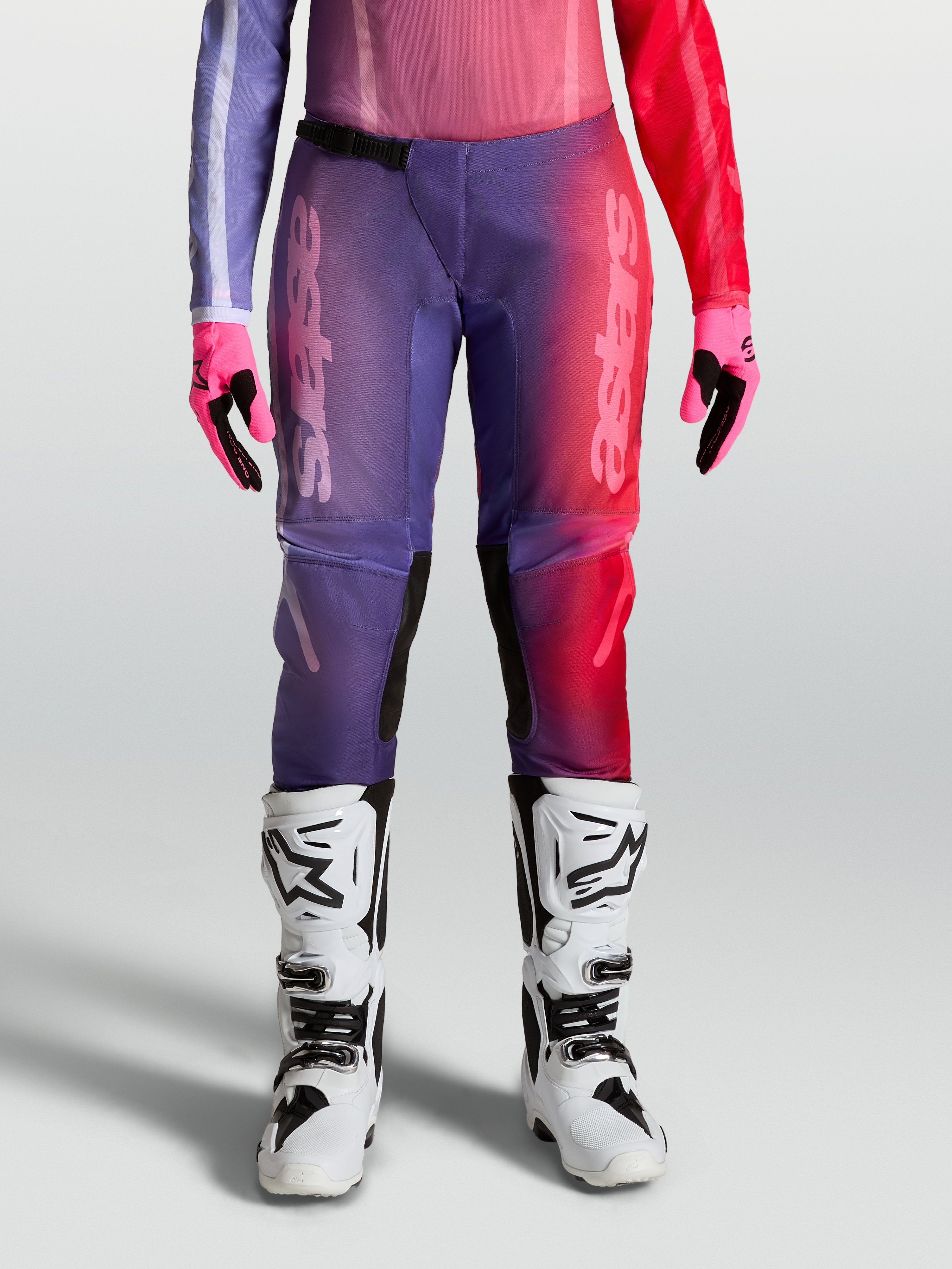 Alpinestars Stella Fluid Kepler Hose, Motocross-Hose für Damen in Lila und Rot mit verstärkten Knien.