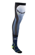 Alpinestars Knee Brace Socken, lange Motocross-Socken, Night Navy und Neongelb, mit Stretch-Lycra-Obermaterial, Mesh-Einsätzen, Silikon-Haftsaum und gepolsterter Knöchelunterstützung für Offroad-Schutz