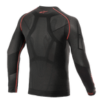 Alpinestars Ride Tech V2 Langarm-Oberteil Summer, Motorrad-Base-Layer, Schwarz und Rot, Rückansicht mit körperbetonter Konstruktion, offenen Netzeinsätzen, roten Flatlock-Nähten und rotem Alpinestars-Logo am Kragen, technische Funktionswäsche für warmes Wetter