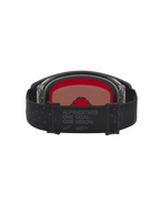 Alpinestars Supertech Cloak Motocross-Schutzbrille in Schwarz und Silber, mit rotem Innenschaum und Gurt mit Logo.