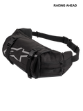 Alpinestars Tech Tool Pack, Schwarz, strapazierfähige Motorrad-Werkzeug-Hüfttasche, mit grauem Alpinestars Stern-Logo, verstellbaren Kompressionsriemen mit Kunststoffschnallen und seitlichen Reißverschlussfächern für den Enduro- und Offroad-Einsatz