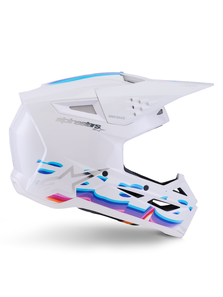 Alpinestars S-M3 Force OCD Helm, Weiß Glänzend, Motocross-Helm mit lebhaften blauen, lila und orangefarbenen Wellengrafiken, Seitenprofil mit aerodynamischem Visier und mehreren Belüftungsöffnungen.