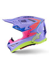 Alpinestars Supertech M10 Jett Lawrence R01 Helm, Motocross-Helm, Lila mit pinken und fluo-gelben Akzenten, Seitenprofilansicht mit aerodynamischer Carbonschale, silbernem Stern-Logo, mehreren Belüftungsöffnungen und markantem Grafikdesign für professionelle Motocross-Rennen.