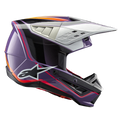 Alpinestars S-M5 Sail Helm ECE, Motocross-Helm, Lila, Schwarz und Silber glänzend, mit markanten orangefarbenen und roten Grafiken, silbernes belüftetes Visier, aerodynamische Schale mit weißem Stern-Logo, professioneller Offroad-Rennschutz