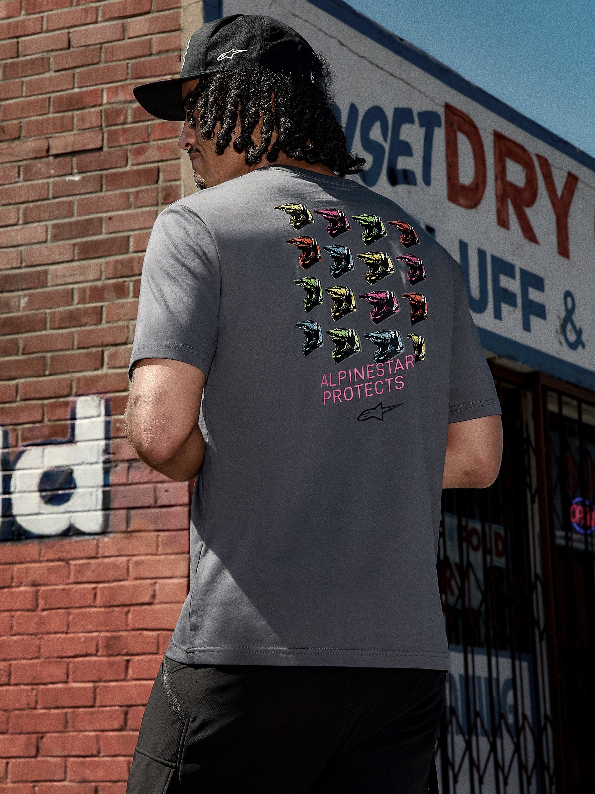 Pop Helme CSF Tee - Kurze Ärmel