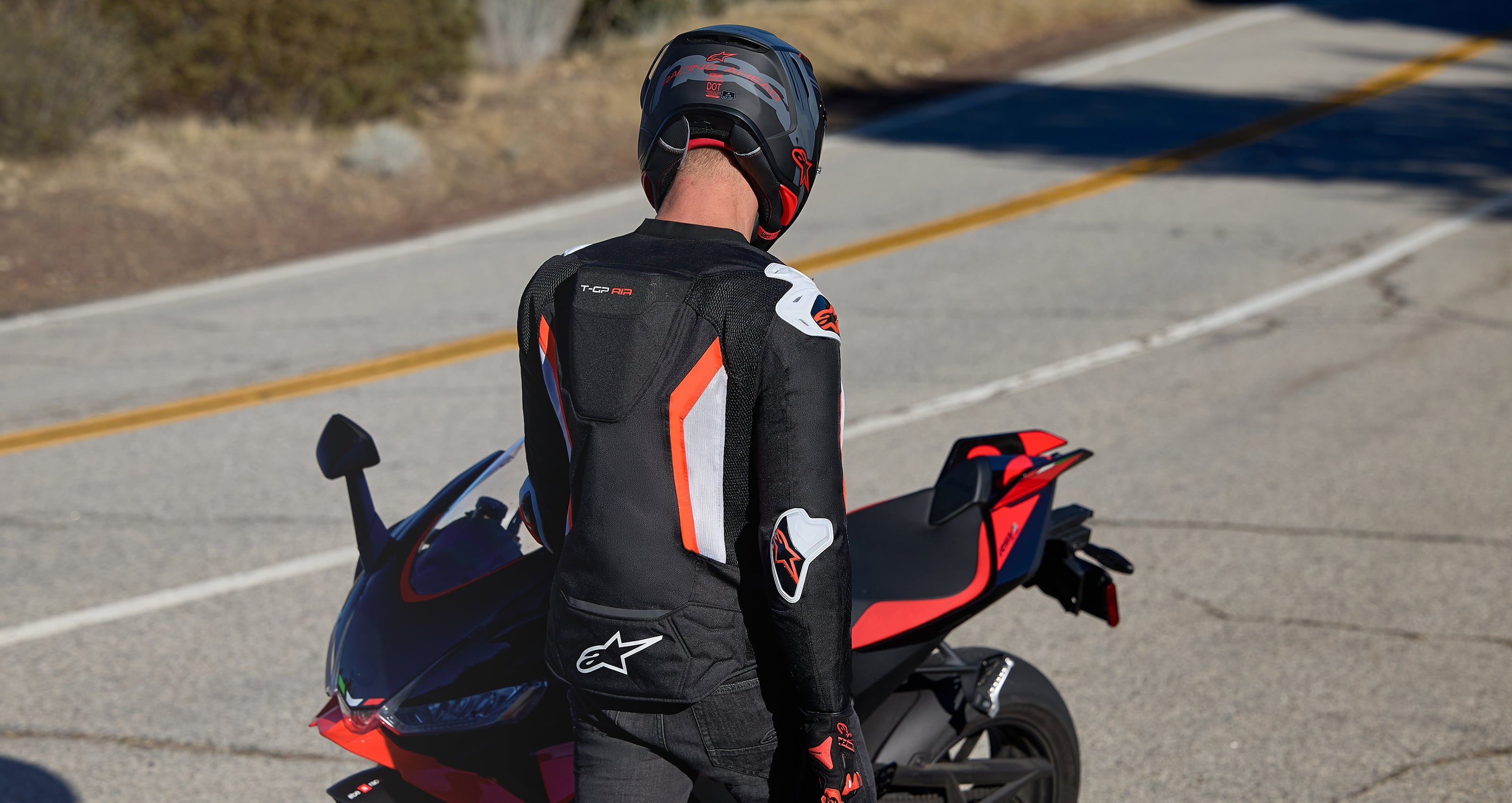 T-GP Air - Black Motorcycle Jacket | Alpinestars®