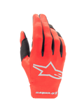 Alpinestars Radar Handschuhe 2025, Motocross-Handschuhe, Mars-Rot und Silber, Rückansicht mit silbernem Stern-Logo, schwarzen Fingerakzenten und flexiblem Stretchgewebe für den Offroad-Rennsport