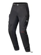 Alpinestars Actea Damenhose, schwarze Motorradhose, technisches Straßendesign mit seitlichen Cargotaschen, weißes A-Star-Logo, rotes MO.ST.EQ-Branding am Knie, integrierter Hüftgurt und moderne, schmal zulaufende Passform.